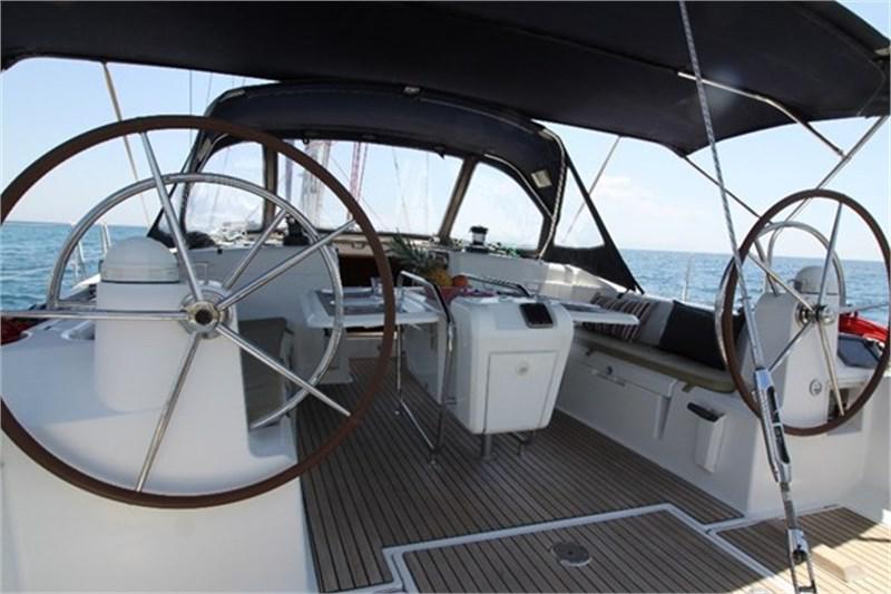 Book yachts online - False - Sun Odyssey 509 (5Cab) - King of hearts - rent