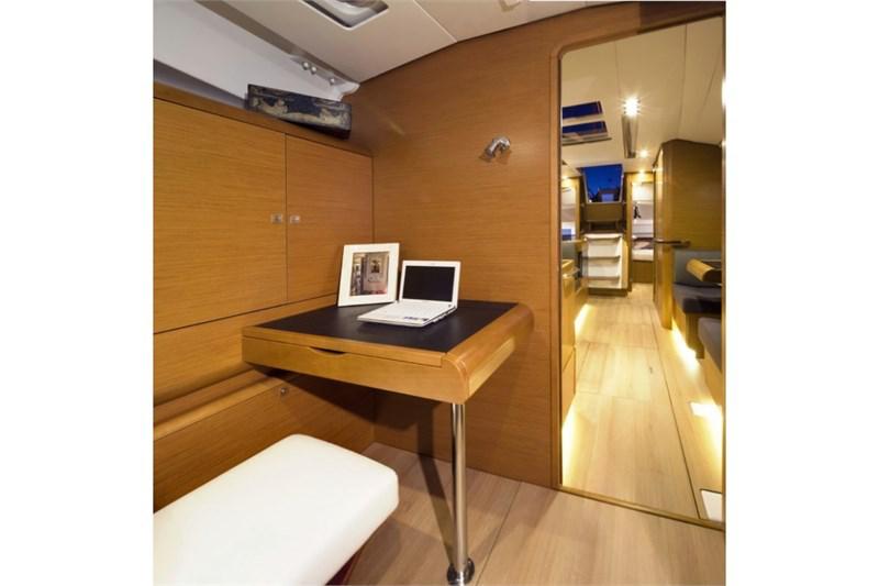 Book yachts online - False - Sun Odyssey 419 (3Cab) - Espresso - rent