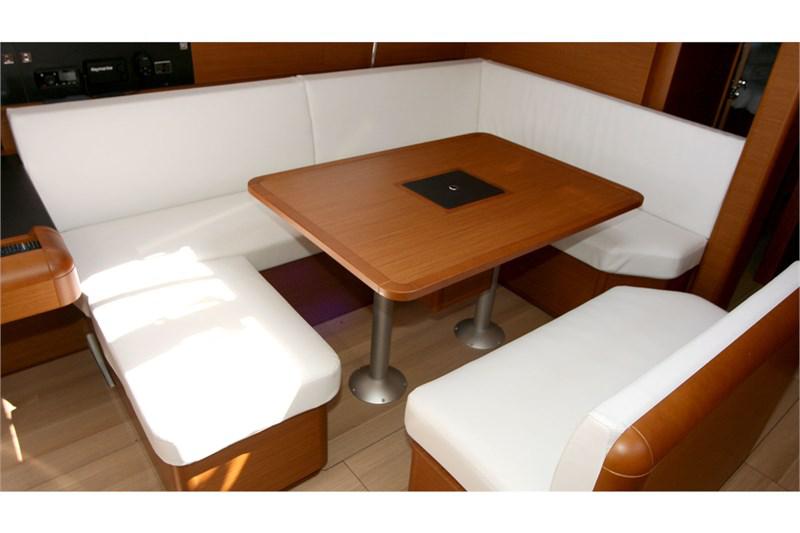 Book yachts online - False - Sun Odyssey 479 (4Cab) - Vencel - rent