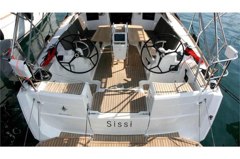 Book yachts online - False - Sun Odyssey 389 (3Cab) - Sissi - rent