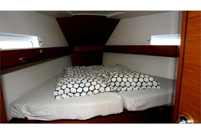 Book yachts online - False - Sun Odyssey 419 (3Cab) - Happy Welcome - rent