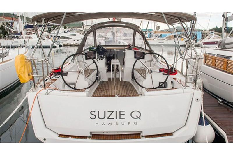 Book yachts online - False - Sun Odyssey 389 (3Cab) - Suzie Q - rent