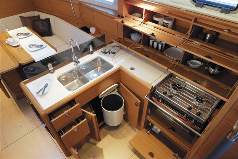 Book yachts online - False - Sun Odyssey 389 (3Cab) - Imagine - rent