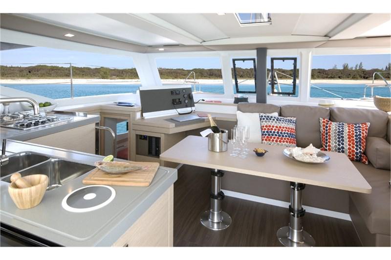 Book yachts online - False - Lucia 40 (4Cab) - Margarita - rent