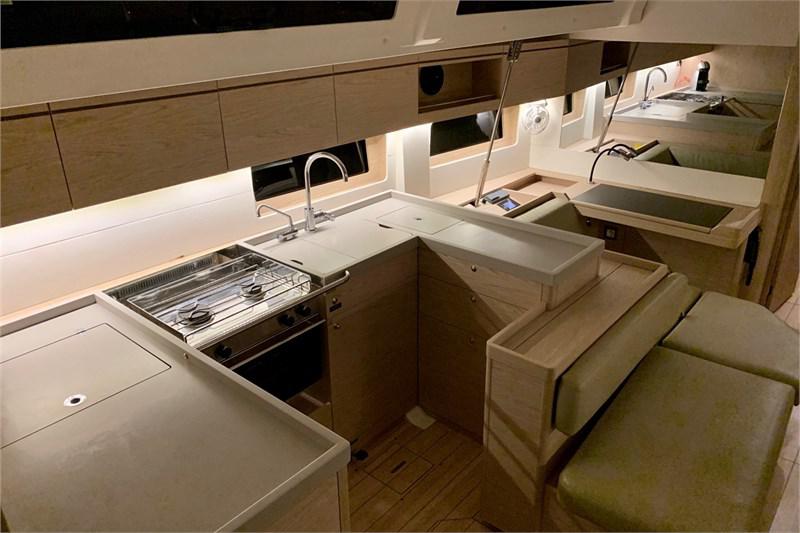 Book yachts online - False - Oceanis 51.1 (5Cab) - Lima - rent