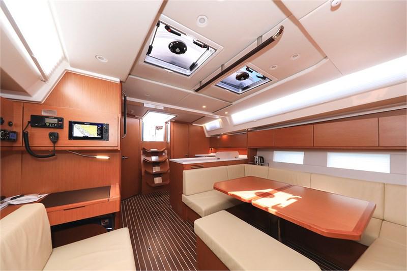 Book yachts online - False - Bavaria C45 Style (4Cab) - Katharina - rent