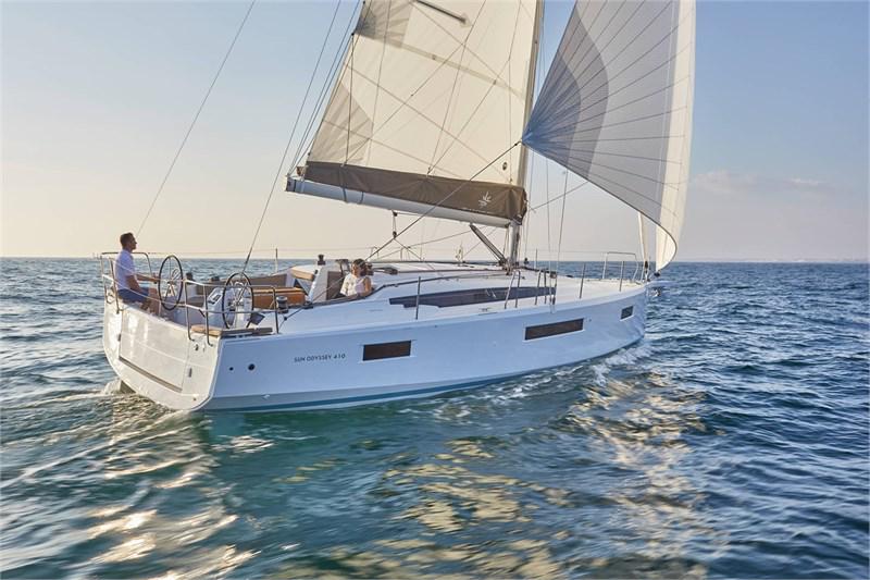Book yachts online - False - Sun Odyssey 410 (3Cab) - Lara - rent