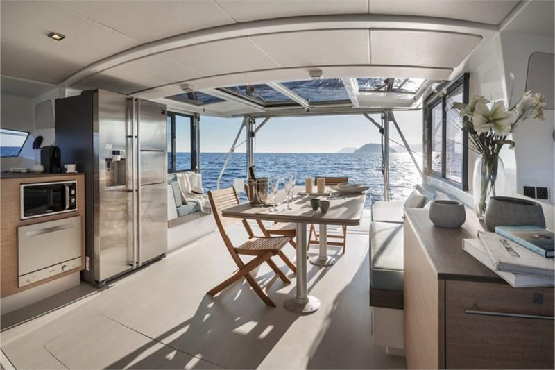 Book yachts online - False - Bali 4.3 (4Cab) - Carpe Ventum - rent