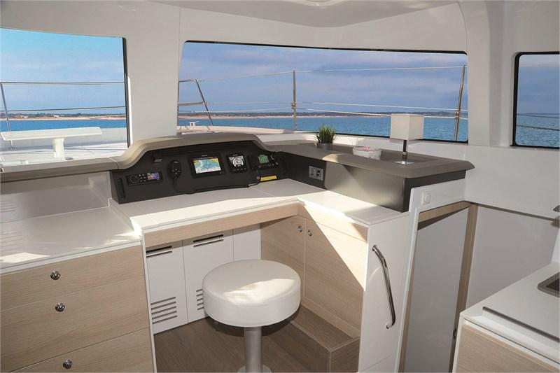 Book yachts online - False - Bali 4.3 (4Cab) - Carpe Ventum - rent