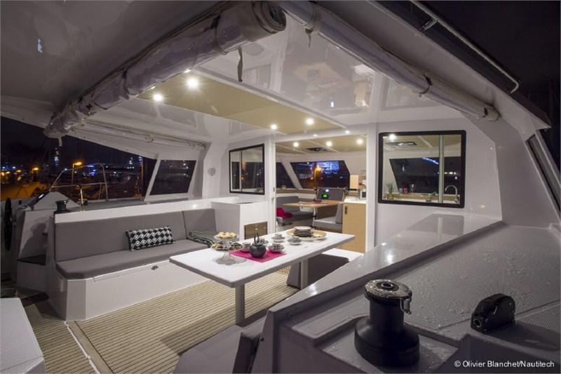 Book yachts online - False - Nautitech Open 40 (4Cab) - Pink Lady - rent