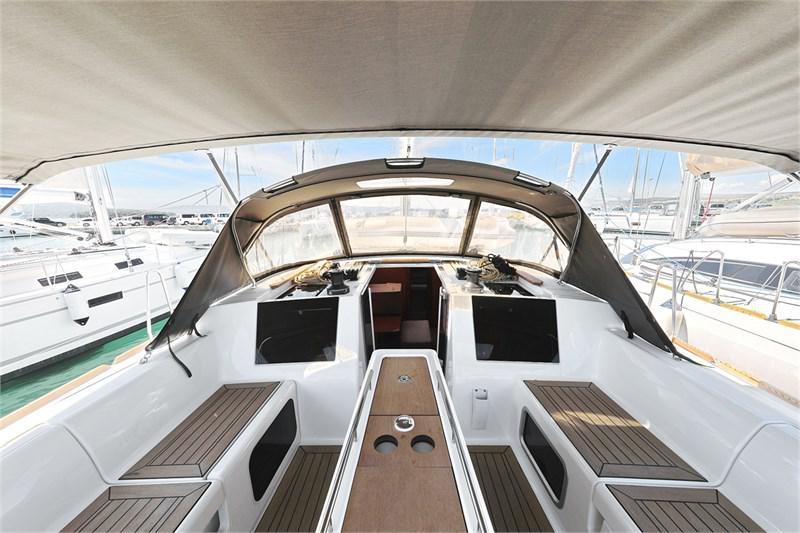 Book yachts online - False - Dufour 460 Grand Large (5cab) -  WindyLife - rent