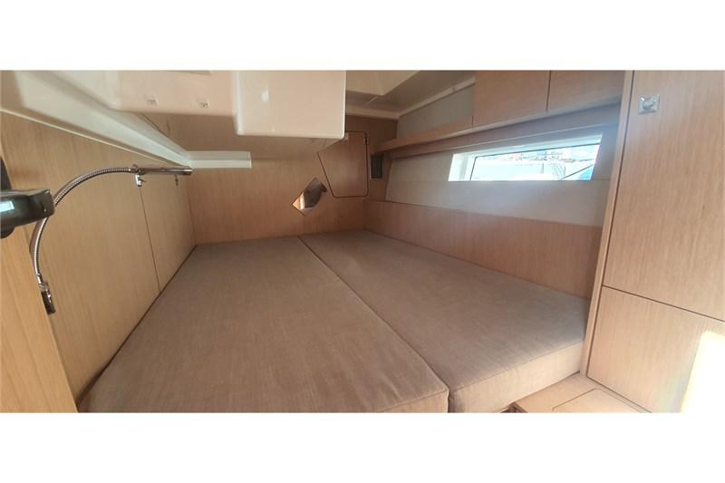 Book yachts online - False - Bavaria C45 (4Cab) - Whisper - rent