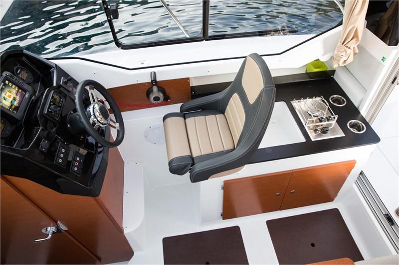 Book yachts online - False - Merry Fisher 795 - Tena - rent