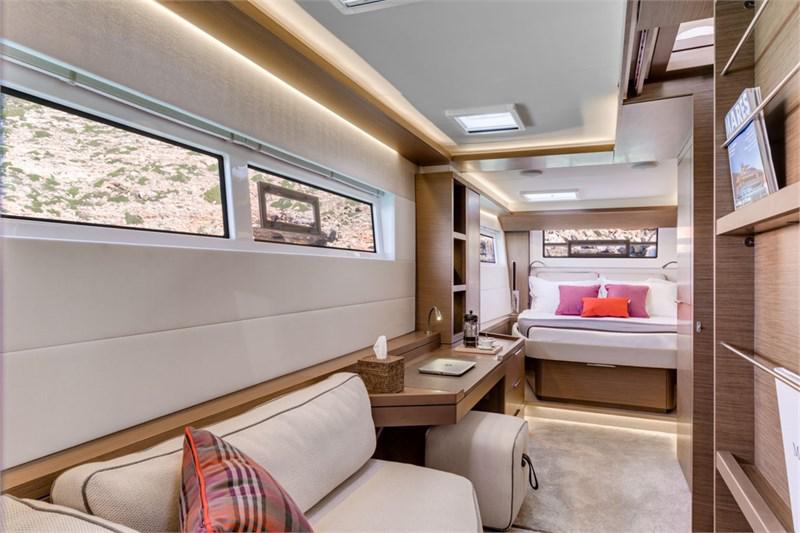 Book yachts online - False - Lagoon 50 (4cab) - Sapphire - rent