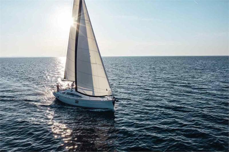Book yachts online - False - Elan Impression 40.1 (3cab) - Kaya - rent