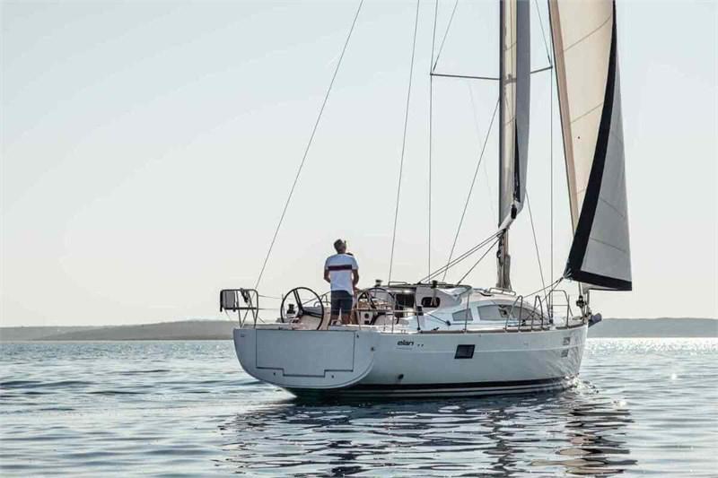 Book yachts online - False - Elan Impression 40.1 (3cab) - Kaya - rent