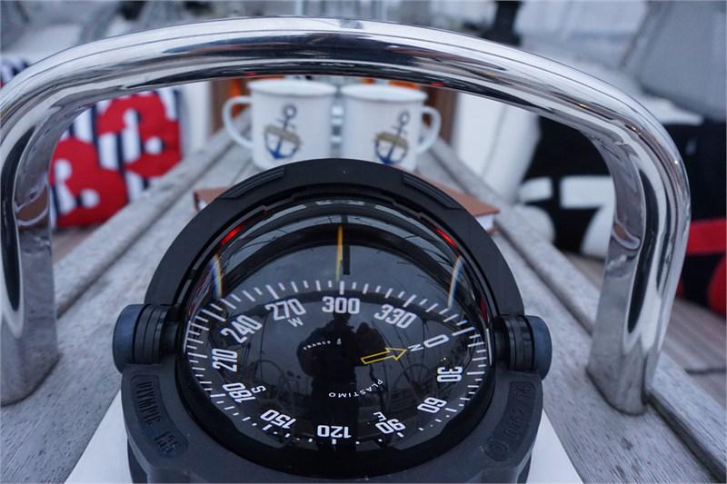 Book yachts online - False - Bavaria Cruiser 37 (3Cab) - Aventura - rent