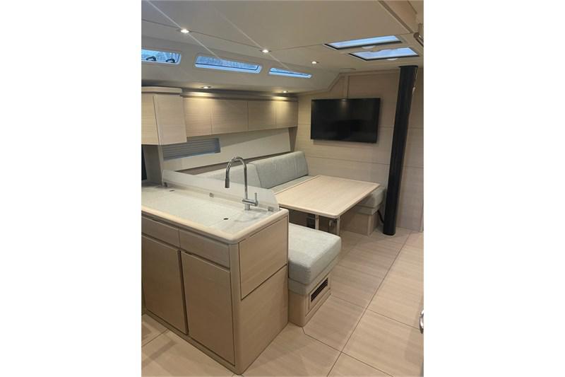 Book yachts online - False - Solaris 47 - Capriccio - rent