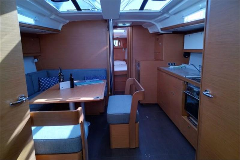 Book yachts online - False - Dufour 430 (4cab) - Triumph - rent