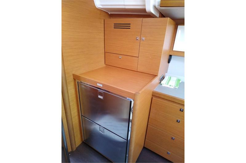Book yachts online - False - Dufour 430 (4cab) - Triumph - rent