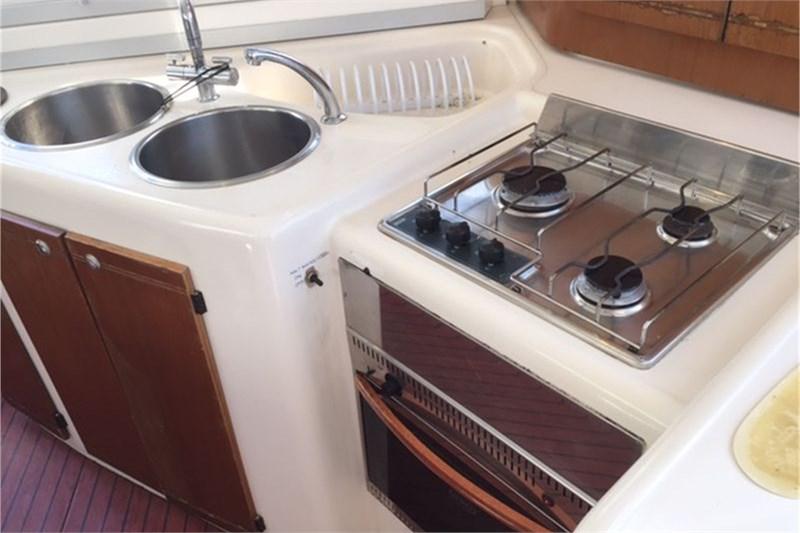 Book yachts online - False - LAVEZZI 40 (4Cab) - Alboran Kupela (Cienfuegos) - rent