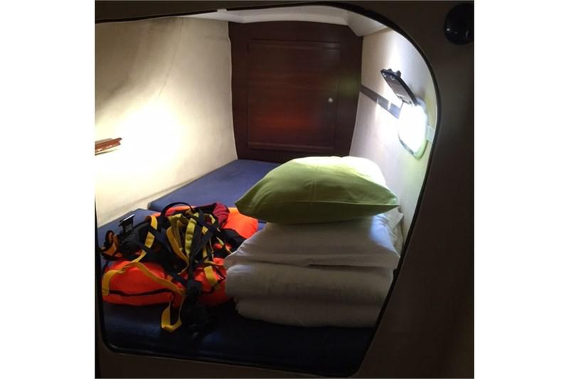 Book yachts online - False - LAVEZZI 40 (4Cab) - Alboran Kupela (Cienfuegos) - rent