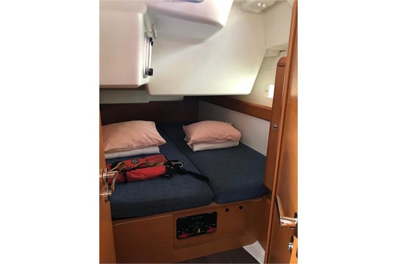 Book yachts online - False - Sun Odyssey 519 (5Cab) - Alboran Cognac (Las Galletas/Marina del Sur) - rent