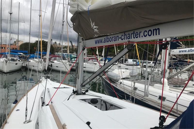 Book yachts online - False - Sun Odyssey 419 (3Cab) - Alboran Limoncello (Mallorca/La Lonja) - rent