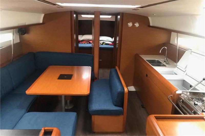 Book yachts online - False - Sun Odyssey 519 (5Cab) - Alboran Grappa (Mallorca/La Lonja) - rent