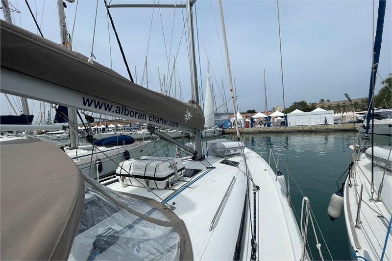Book yachts online - False - Sun Odyssey 440 (4cab) - Alboran Amaretto (Mallorca/La Lonja) - rent