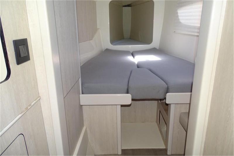 Book yachts online - False - Leopard 44 (4Cab) - La Luna (Radazul) - rent