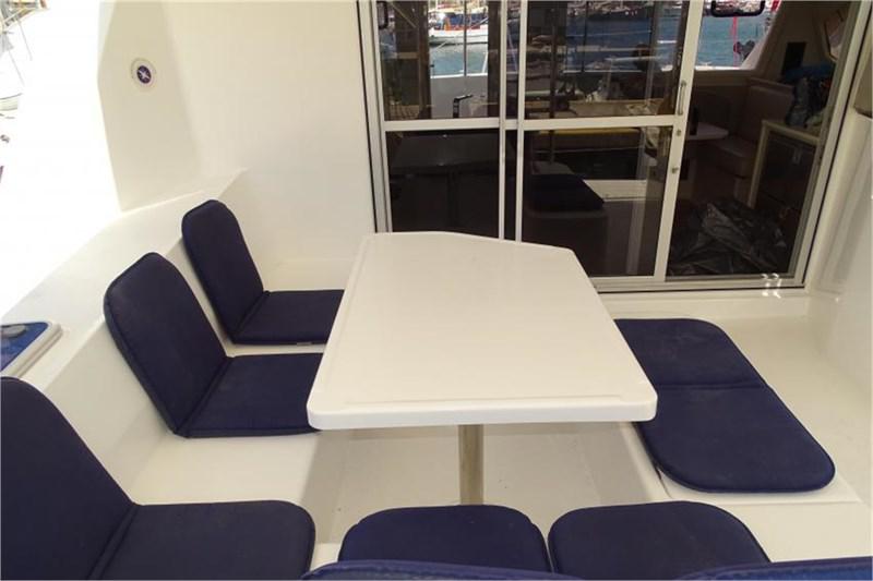 Book yachts online - False - Leopard 44 (4Cab) - La Luna (Angra do Reis) - rent