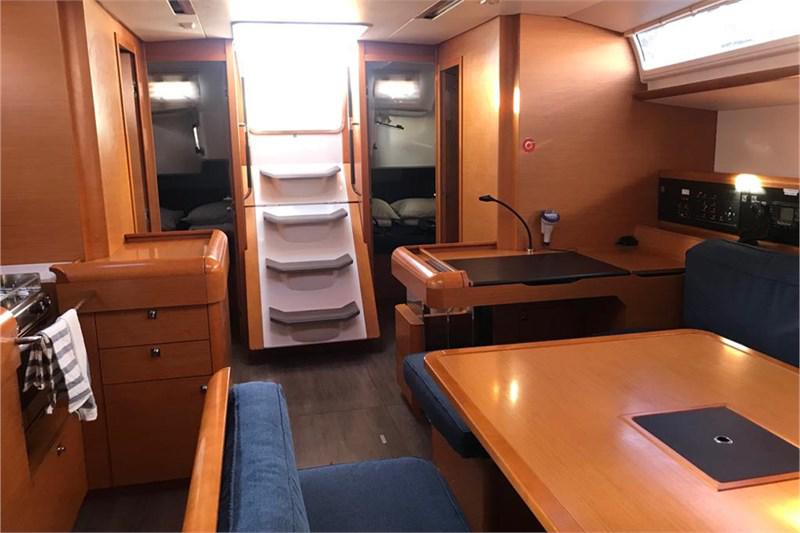 Book yachts online - False - Sun Odyssey 519 (5Cab) - Alboran Bourbon (Las Galletas/Marina del Sur) - rent