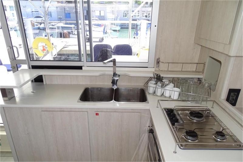 Book yachts online - False - Leopard 44 (4Cab) - La Luna (Mallorca/La Lonja) - rent