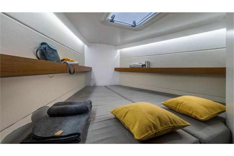 Book yachts online - False - First 36 (3Cab) - Mana - rent