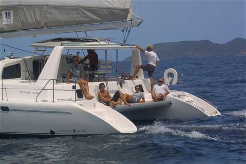 Book yachts online - False - Voyage 440 (4Cab) - Alboran Mahanga (Palmeira) - rent