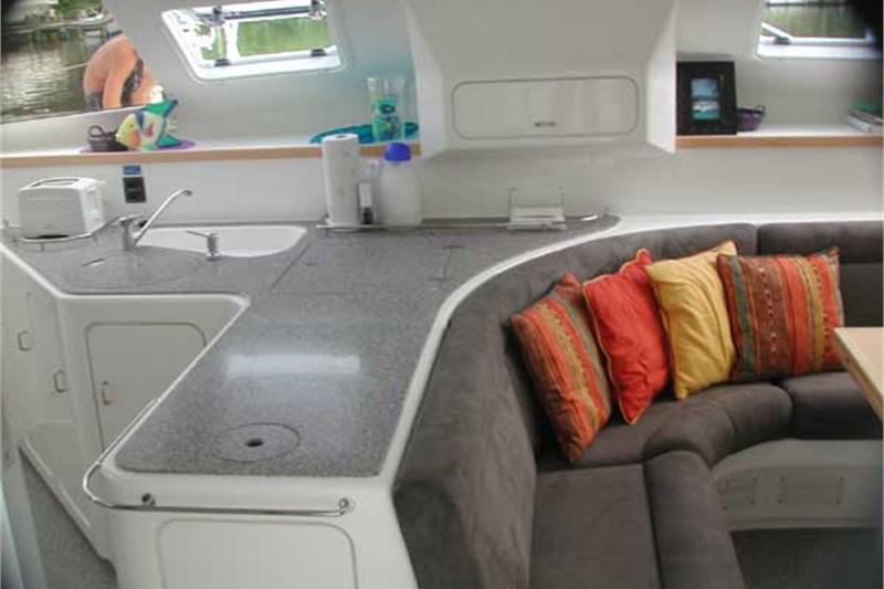 Book yachts online - False - Voyage 440 (4Cab) - Alboran Mahanga (Palmeira) - rent