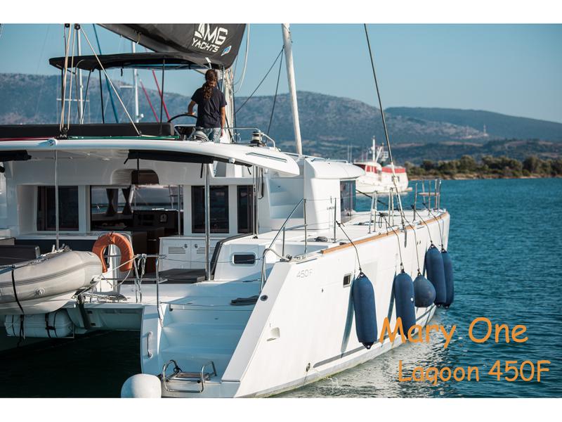 Book yachts online - catamaran - Lagoon 450  Flybridge - Mary # One AIRCO-GENERATOR - rent