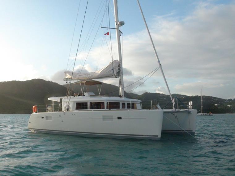 Book yachts online - catamaran - Lagoon 450 - Solange - rent