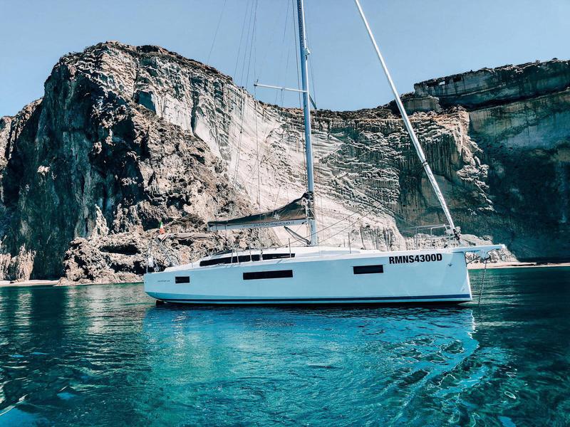 Book yachts online - sailboat - Sun Odyssey 410 - Non è Mia - rent
