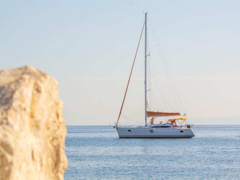 Book yachts online - sailboat - Elan 45 Impression - LION  - rent