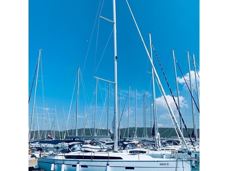 Book yachts online - sailboat - Bavaria Cruiser 46 - Paola - rent