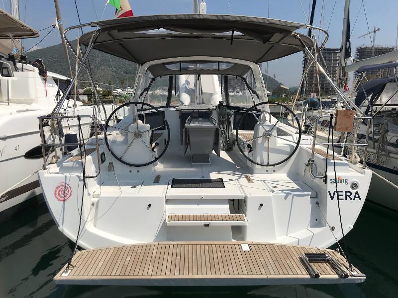 Book yachts online - sailboat - Oceanis 41.1 - Vera - rent