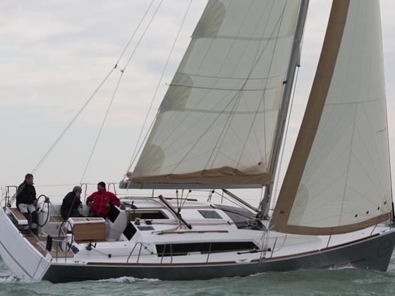 Book yachts online - sailboat - Dufour 382 - Tàtà - rent