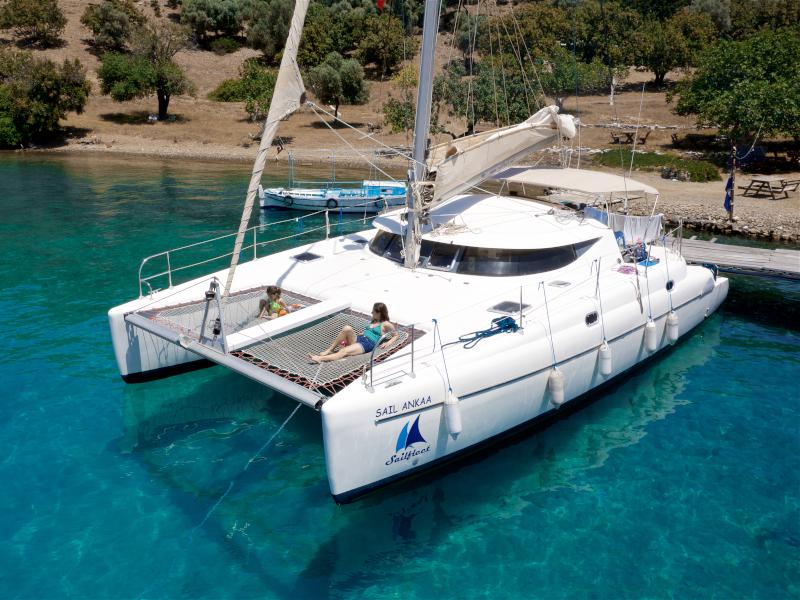 Book yachts online - catamaran - Athena 38 - Sail Ankaa - rent