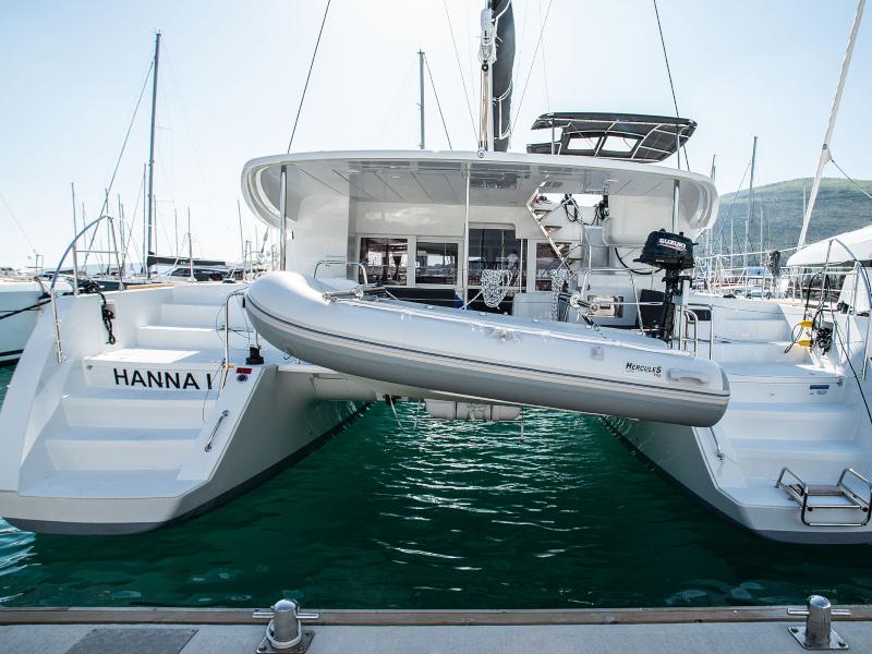 Book yachts online - catamaran - Lagoon 450 Sport - Hanna I. - rent