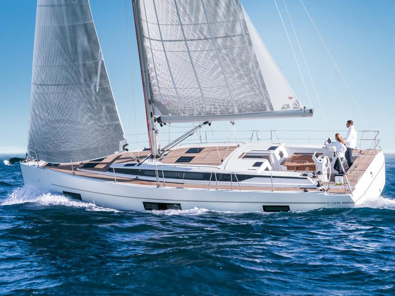 Book yachts online - sailboat - Bavaria C45 - BavC45-19-M - rent