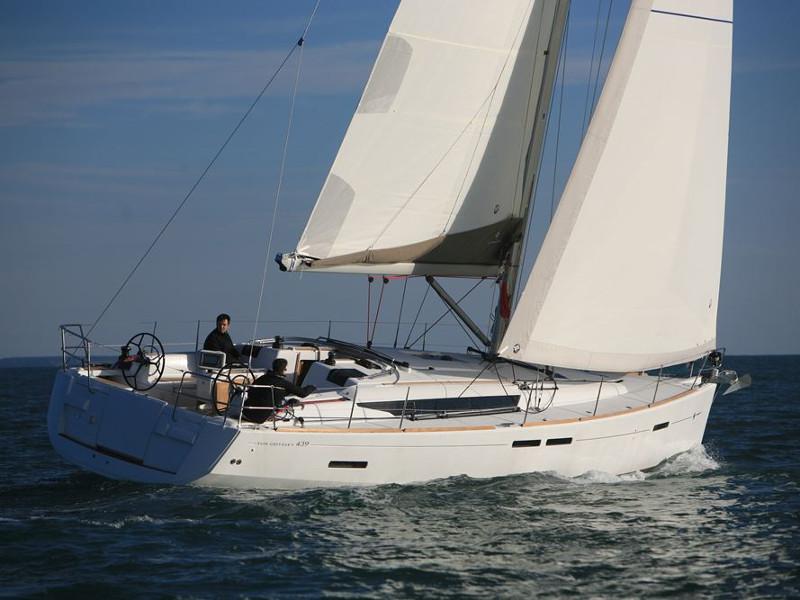 Book yachts online - sailboat - Sun Odyssey 439 - FREGATA - rent