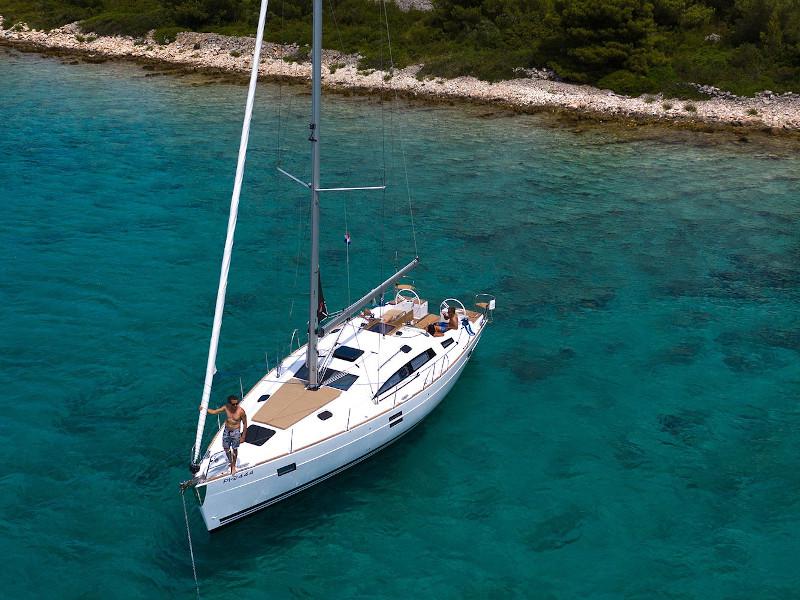 Book yachts online - sailboat - Elan Impression 45.1 - Sting - rent