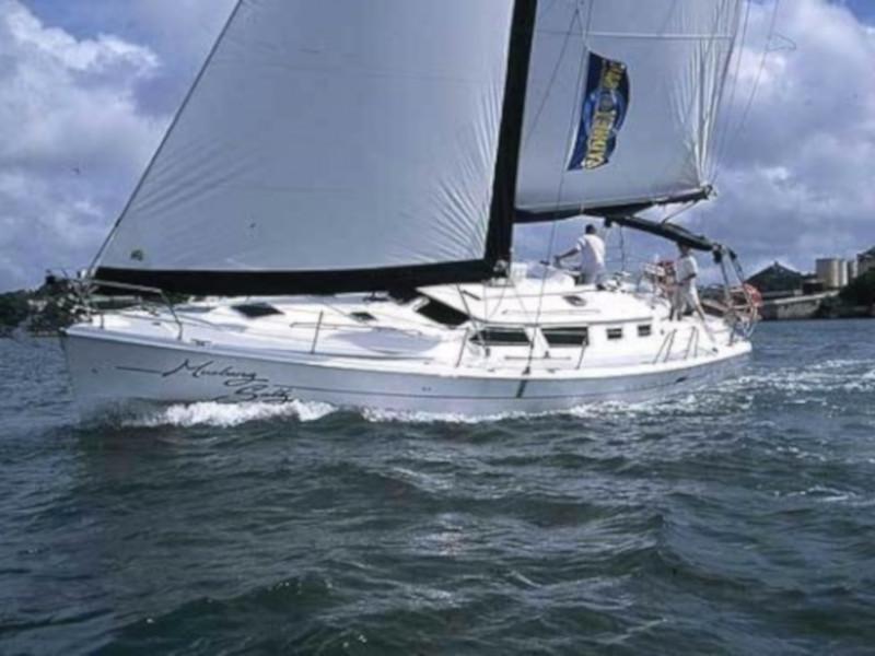 Book yachts online - sailboat - Hunter 426 - Emina - rent